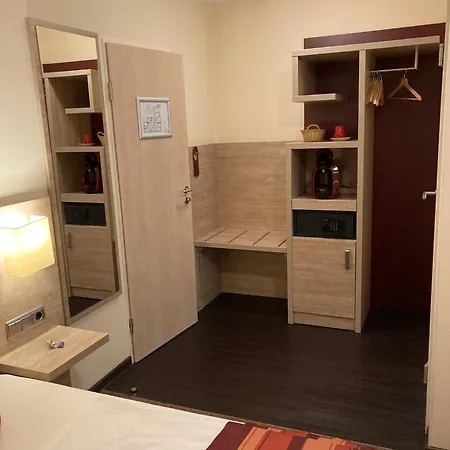 Hotel Zur Krone 3*